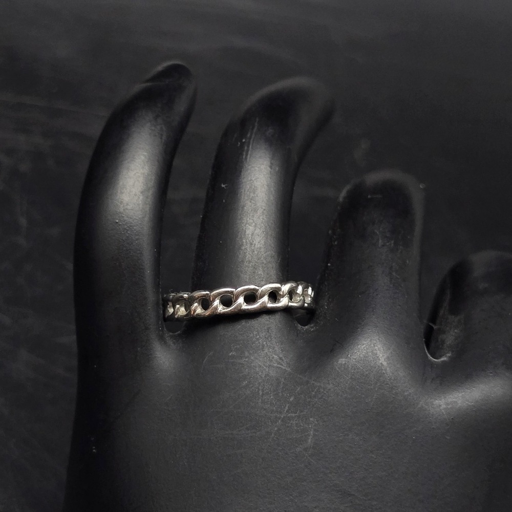 Avon Silver Tone Cuban Link Ring Size 8 Vintage Jewelry